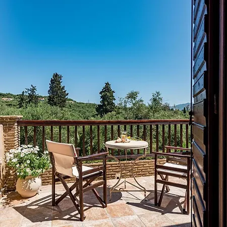 Casa Koukounaria *
