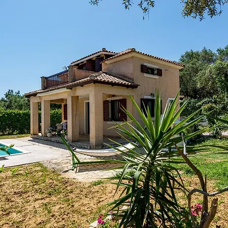 Casa Koukounaria Вилла Литакия