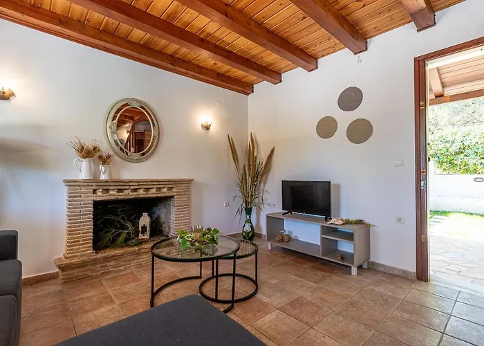 Casa Koukounaria * Lithakia