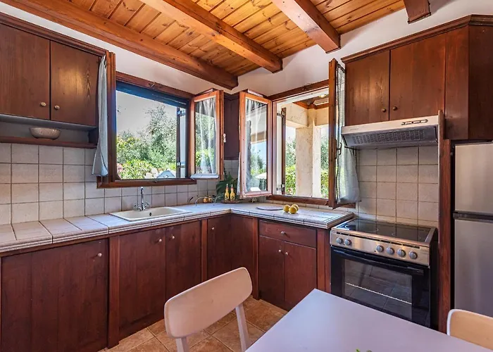 Casa Koukounaria *